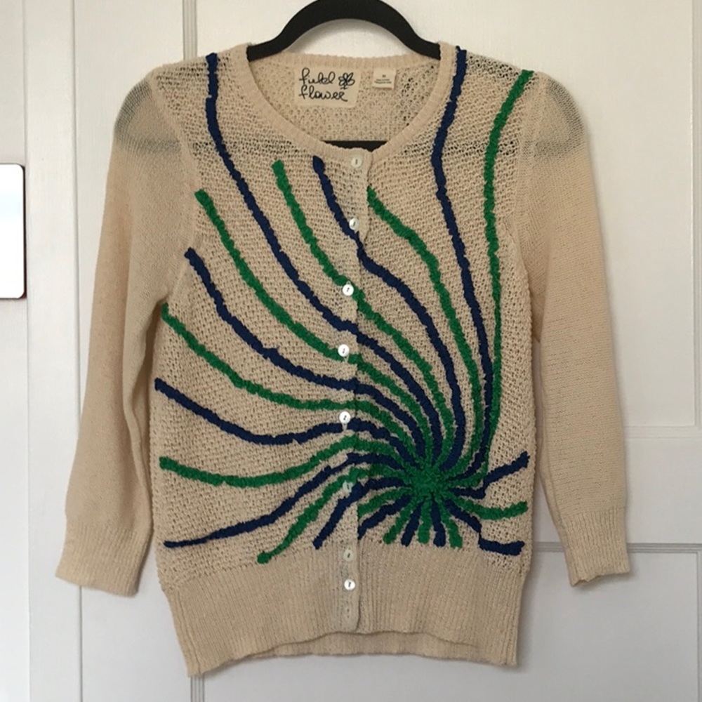 Field flower Cardigan with ruffle design